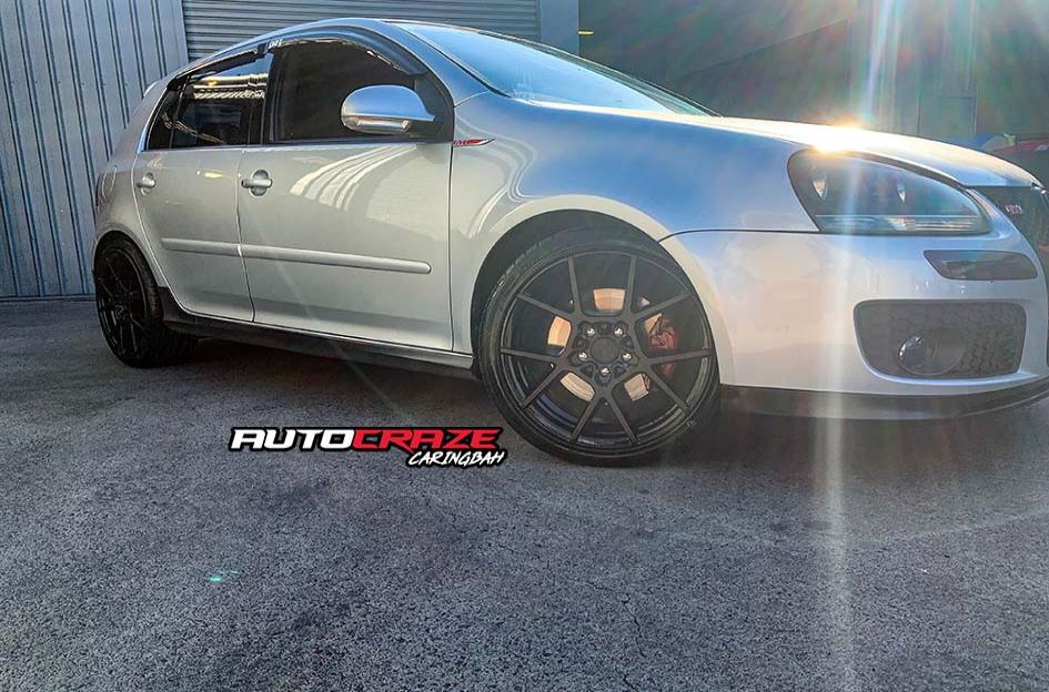 VOLKSWAGEN GOLF KPS MATTE BLACK